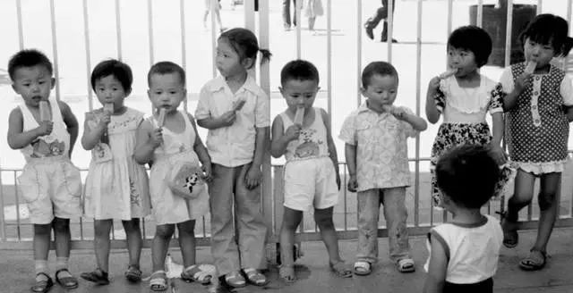 90后童年冰淇淋图鉴!每一款放学后都吃过!(图1) 90后童年冰淇淋图鉴!每一款放学后都吃过!(1)