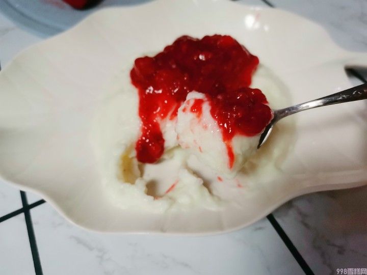 圣代杯冰淇淋怎么做好吃(香香甜甜入口化自制方法在这里)(6) 圣代杯冰淇淋怎么做好吃(香香甜甜入口化自制方法在这里)(6)