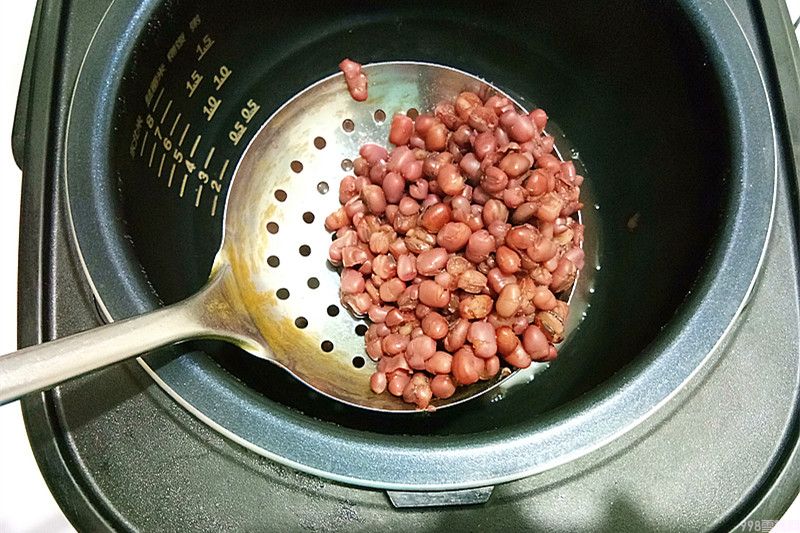 红豆雪糕教学(介绍一碗红豆和半瓶酸奶教你在家做冰棍)(5) 红豆雪糕教学(介绍一碗红豆和半瓶酸奶教你在家做冰棍)(5)