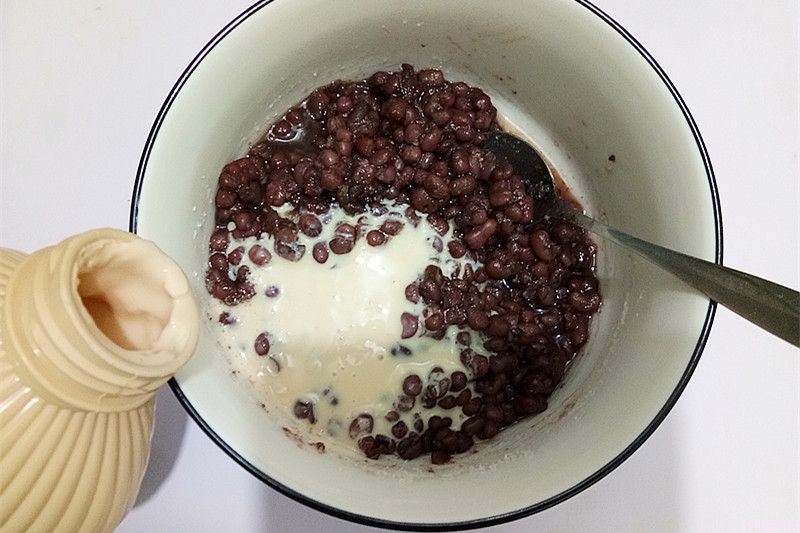 红豆雪糕教学(介绍一碗红豆和半瓶酸奶教你在家做冰棍)(7) 红豆雪糕教学(介绍一碗红豆和半瓶酸奶教你在家做冰棍)(7)