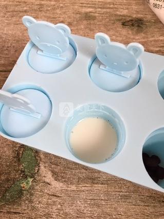自制鲜奶红豆冰棍,你学会了吗?(图4) 自制鲜奶红豆冰棍,你学会了吗?(4)